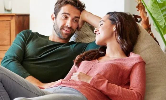 4 Signs Show that Open Relationship is A Better Option for You