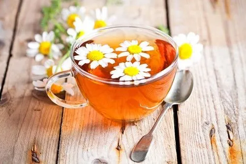 Benefits of Chamomile Tea and Side Effects