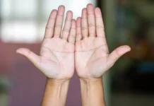 Colour of your Palm Reveals your Personality According to Palmistry