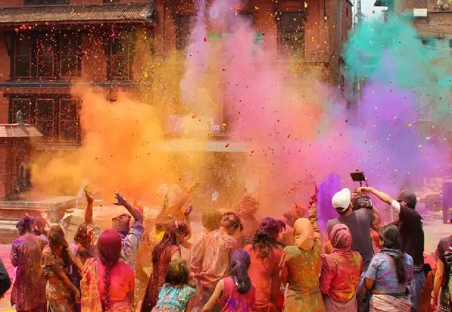 Holi is Celebrated Differently in Each State. Learn the Importance of Traditional Festivals