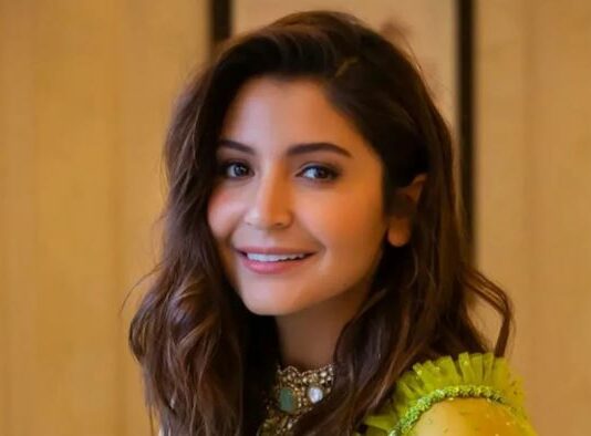 Anushka Sharma loves to SIP This Drink That Gives her Healthy Skin and Hair